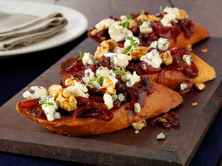  Caramelised Onion Marmalade Toasts with Blue Cheese and Walnuts